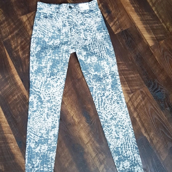 ⭐️ EXPRESS HIGH WAISTED ANIMAL PRINT - Picture 4 of 7